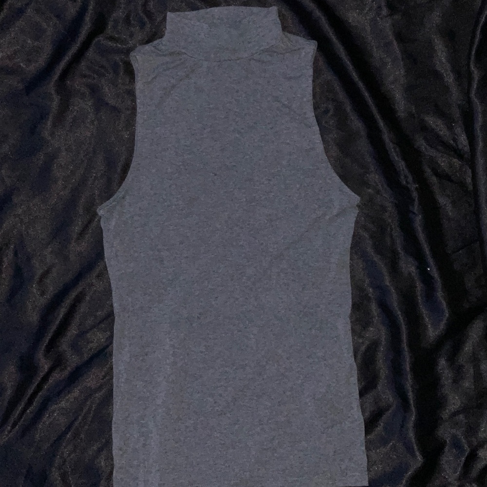 H&M Sleeveless Turtleneck Top